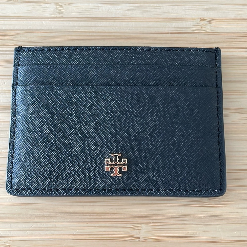 Tory Burch black card holder - used sold as is